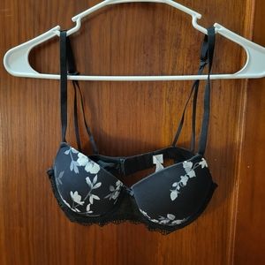 Auden bra size 32B